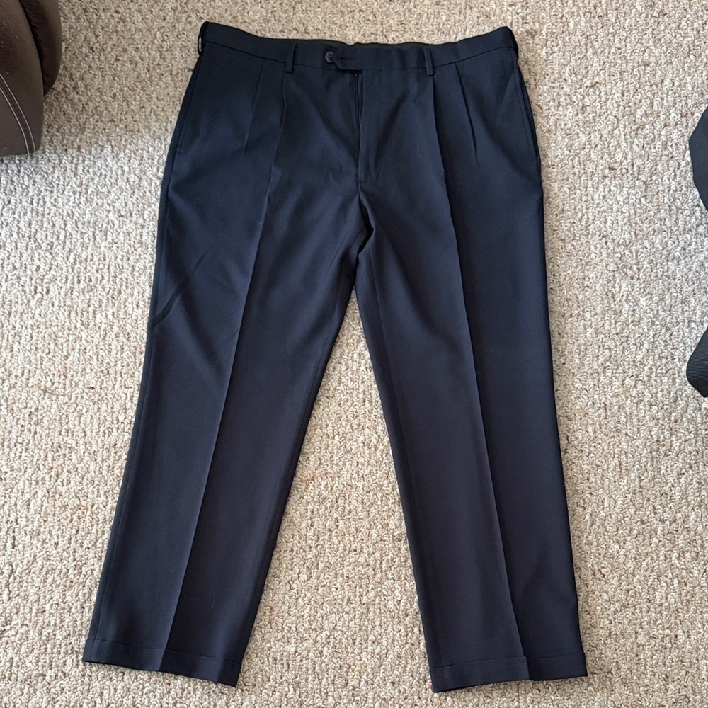 Haggar Men's Black Dress Pants
